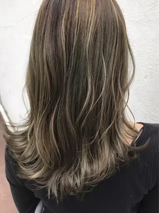 セミロング カラー 角田 全史のヘアスタイル