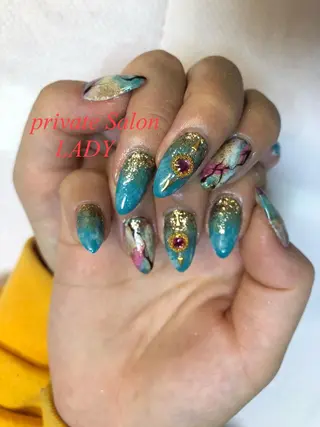 ネイル 桜田 麻菜のネイルデザイン