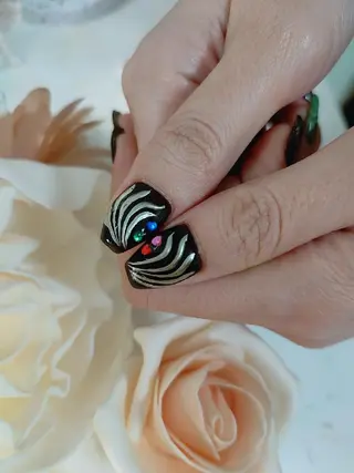 ネイル RUNWAY 　　の眉毛・アイブロウイメージ