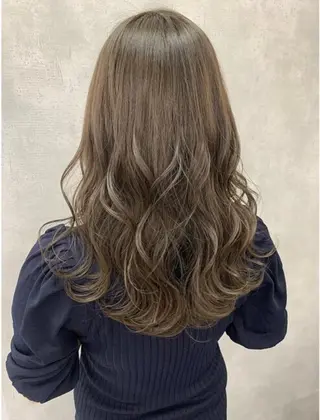 カラー FURUKAWA JUNYAのヘアスタイル