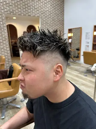 ショート カラー パーマ メンズ peakshair所属・堀江/メンズパーマ 𝒀𝑼𝑻𝑶のヘアスタイル