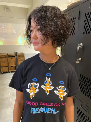 ミディアム sliver マツイ　レンのヘアスタイル