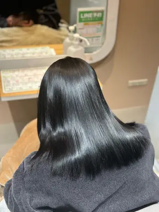 ミディアム 三吉 純のヘアスタイル