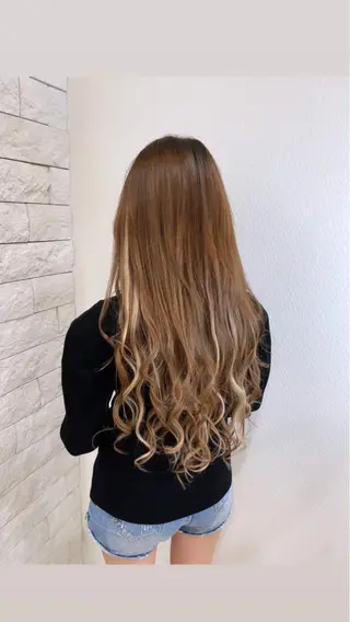 ロング 名古屋のピンク好き かずくん🦩のヘアスタイル