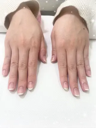 ネイル anna 🤍🌷 MAXKELLYのネイルデザイン