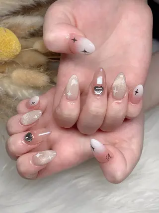 ネイル 💅ネイルハウス🏡 🎀TOMO🎀のネイルデザイン