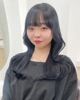 ロング カラー 新宿/韓国ヘア/ 髪質改善ストレートのヘアスタイル