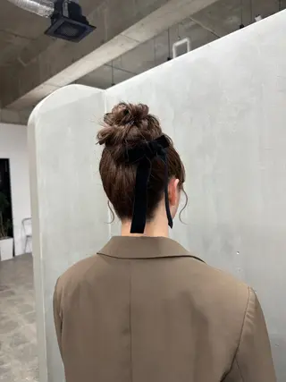 ミディアム miloc MOMOKAのヘアスタイル