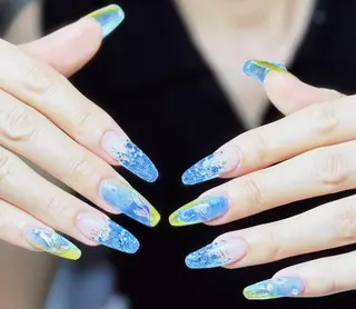 ネイル AngelChris ビューティーサロンのネイルデザイン