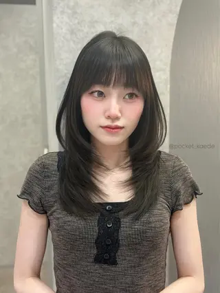 セミロング 🤍韓国ヘア/ 楓🤍のヘアスタイル