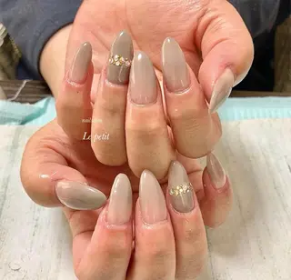 ネイル 石野 広佳のネイルデザイン