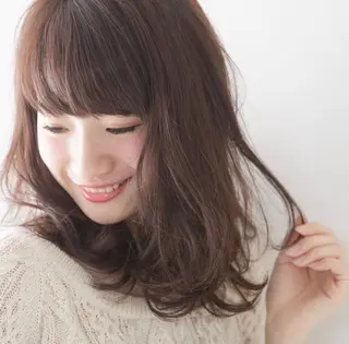 セミロング ボブ/縮毛矯正/ レイヤー/塚田のヘアスタイル