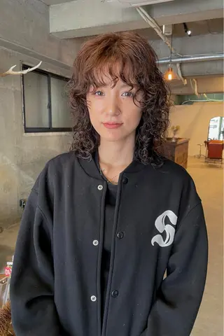 ミディアム パーマ パーマ/レイヤー 岩山丈一郎のヘアスタイル