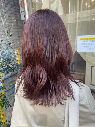 ミディアム カラー 宮内 真乃のヘアスタイル