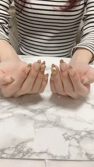 ネイル はな💎ネイル ワンホン、長さ出しのネイルデザイン