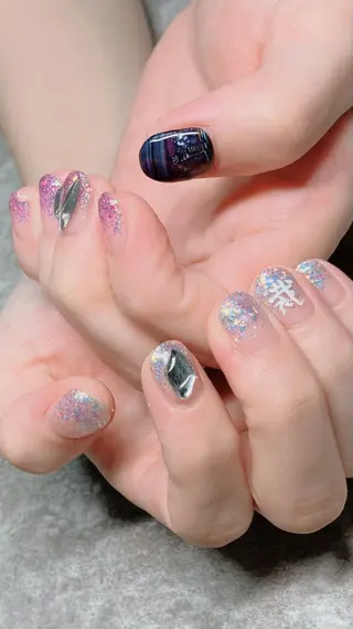 ネイル haleyume所属・shino🌟 痛ネイルのネイルデザイン