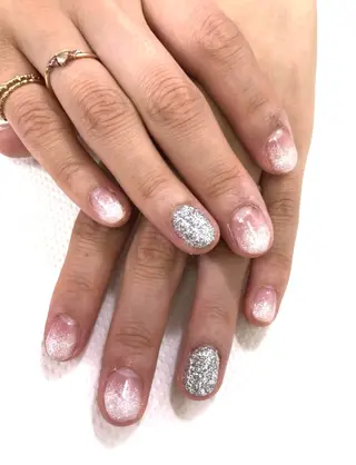 ネイル EMINAL恵比寿 サラのネイルデザイン