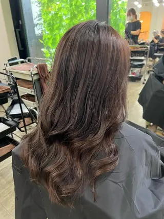 ロング カラー 韓国風　くすみカラー パーマKOUKIのヘアスタイル