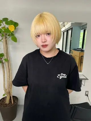 ショート カラー カットモデル/ ハイトーン/ゆうあのヘアスタイル