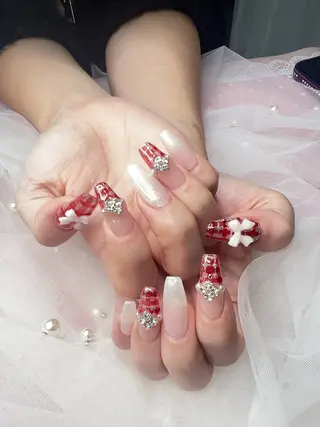 ネイル yiyi ネイルサロンのネイルデザイン