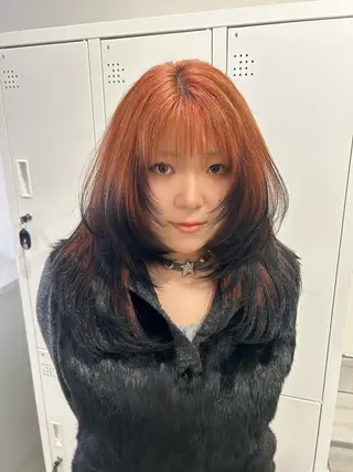 セミロング ブリーチ/ベージュ /レイヤー/ひよりのヘアスタイル