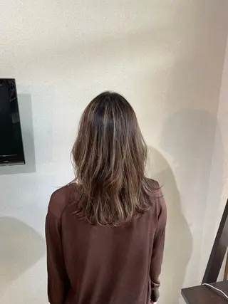 ロング カラー 野口 茂宰のヘアスタイル