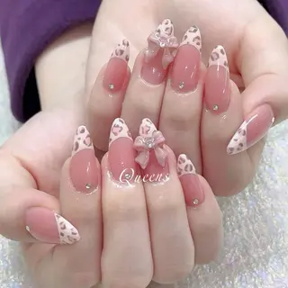 ネイル Queens 榊 まおのネイルデザイン