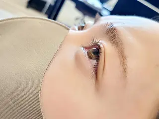 マツエク・マツパ 関口 友菜のヘアスタイル