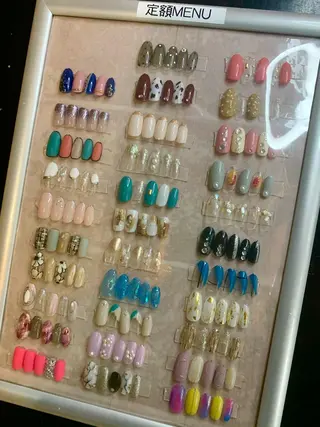 ネイル マルサンカクシカク所属・○△□ 守口市のネイルデザイン