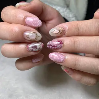 ネイル atelier FIORITURA所属・FIORITURA aiのネイルデザイン