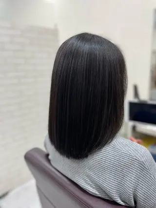 ミディアム 伊藤 晋吾のヘアスタイル