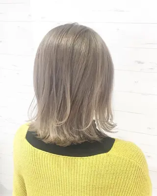 ミディアム ミヤザキ タクトのヘアスタイル