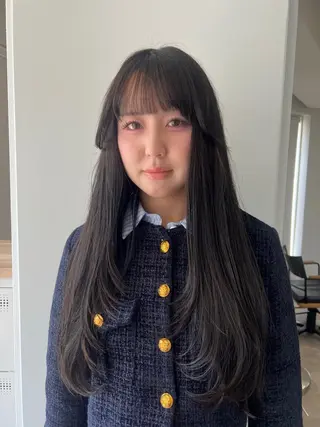 ロング 深堀 さくらのヘアスタイル