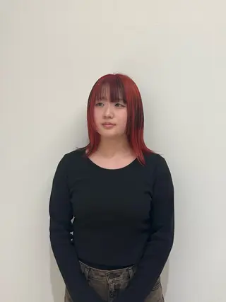 ミディアム COL BIRTH所属・KIRARI .のヘアスタイル