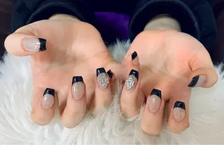 ネイル ダン ゴーゴックビックのネイルデザイン