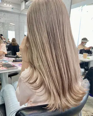 ロング カラー ザクザクレイヤー 🍀/ブリーチ/小田のヘアスタイル