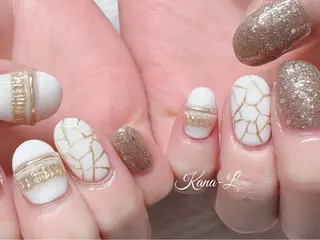 ネイル 芦辺 香奈のネイルデザイン