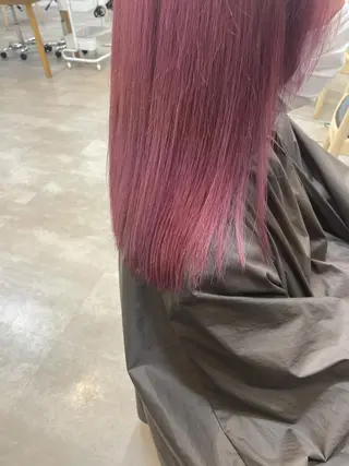 ミディアム カラー 大迫 江梨のヘアスタイル