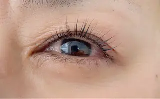 マツエク・マツパ Reveil  Elegance所属・秋田 美穂のマツエク・マツパデザイン