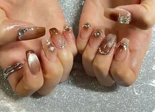 ネイル VIERU 🌈🎀💖のネイルデザイン