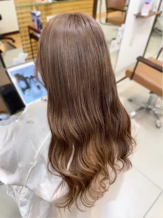 ロング カラー SOYON なんば店所属・水島 真彩のヘアスタイル