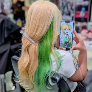 カラー ロング 推しカラー🦉にじさ んじカラー🌈🕒✨のヘアスタイル