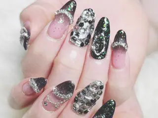 ネイル Ruri. hのネイルデザイン