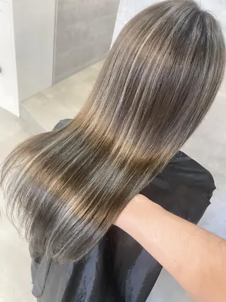 セミロング カラー ヘアアレンジ ネイル マツエク・マツパ アイブロウ 井上 一平のヘアスタイル