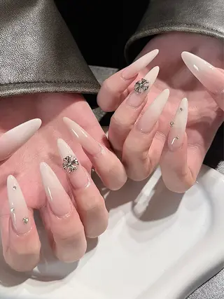 ネイル solu nail所属・碇 千波のネイルデザイン