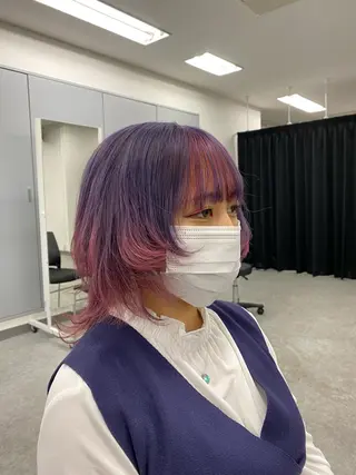 ショート カラー 艶カラー/ハイトーン /レイヤーカットのヘアスタイル