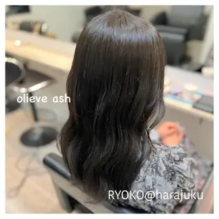 セミロング カラー 🤍美髪×艶カラー RYOKO🤍のヘアスタイル