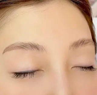 アイブロウ eyelashsalon calin所属・アイラッシュサロン カリンのマツエク・マツパデザイン