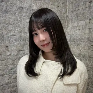 ミディアム INORI|レイヤー |ハッシュカットのヘアスタイル