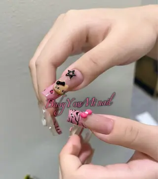 ネイル 相沢 さやかのネイルデザイン